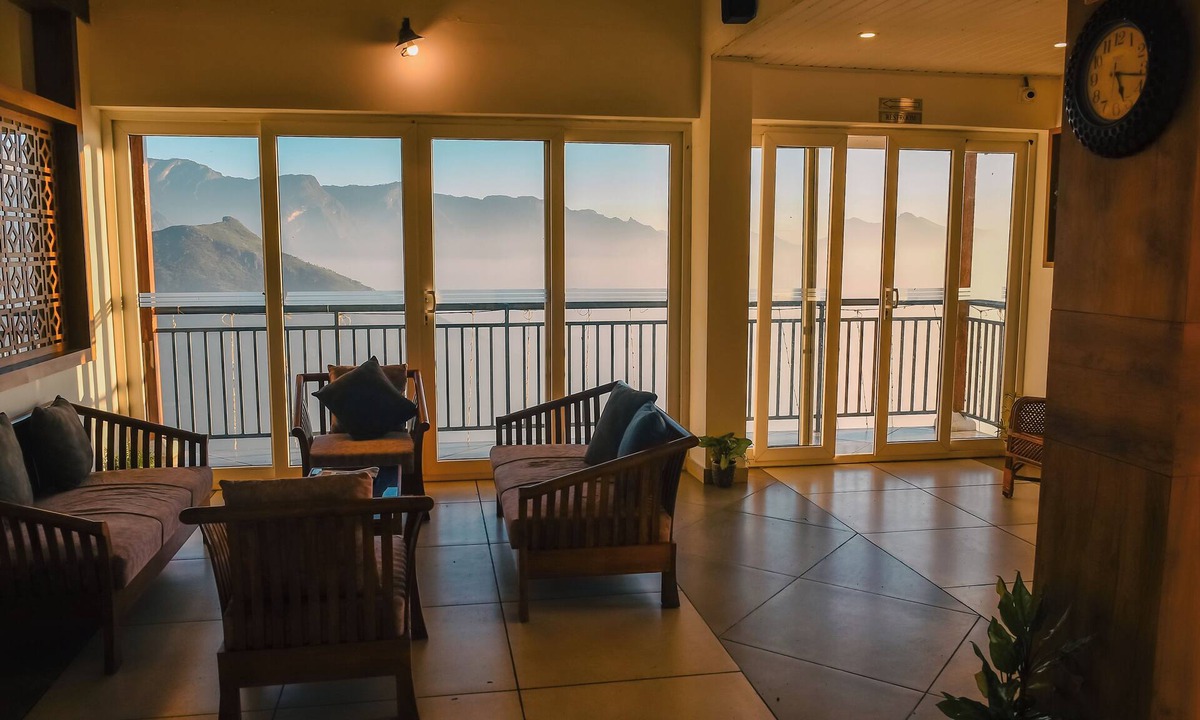 Chinnakanal Hotel | Chill Berg Resort - Bodimettu