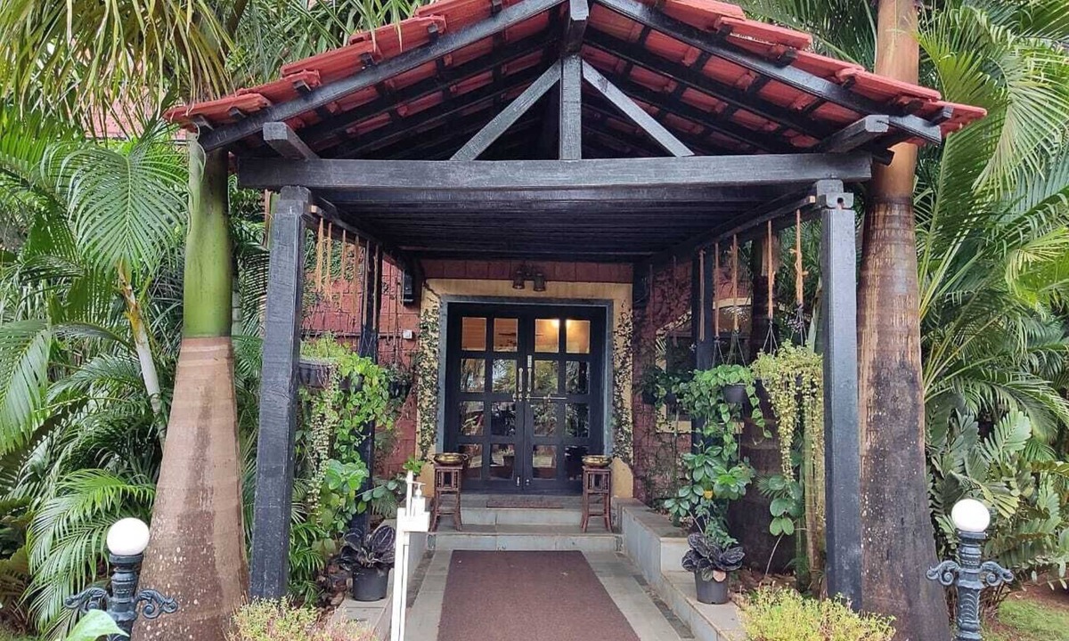 Dapoli Hotel | Chira Meadows Ecoresort Dapoli