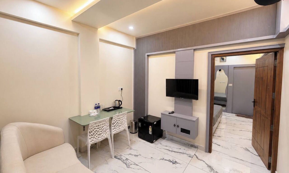 Vayittiri Hotel | Cielo Residency