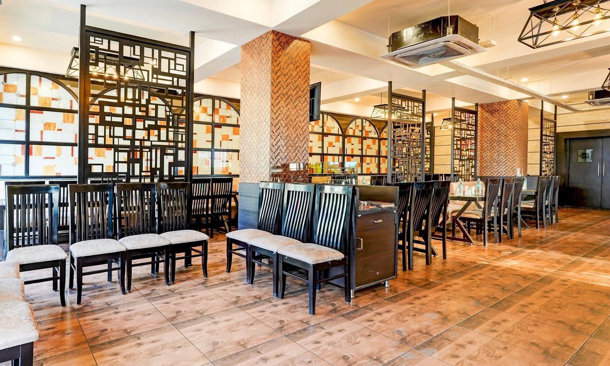 Whitefield House | Classic Grand Wilton Inn