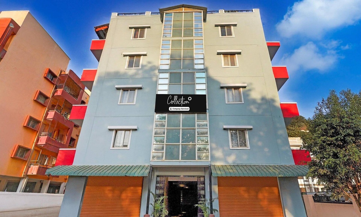 Electronics City House | Classic with Balcony LR Residency