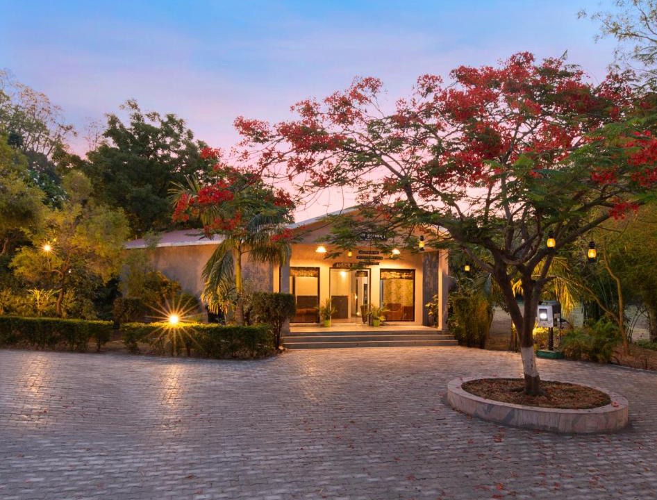 Bail Parao Resort | Click Resort Corbett Tiger Den