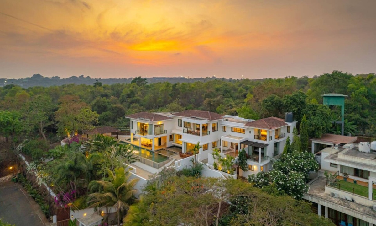 Pilerne Industrial Estates Villa | Cliffhouse by Hireavilla -5br w Pvt Pool in Saipem