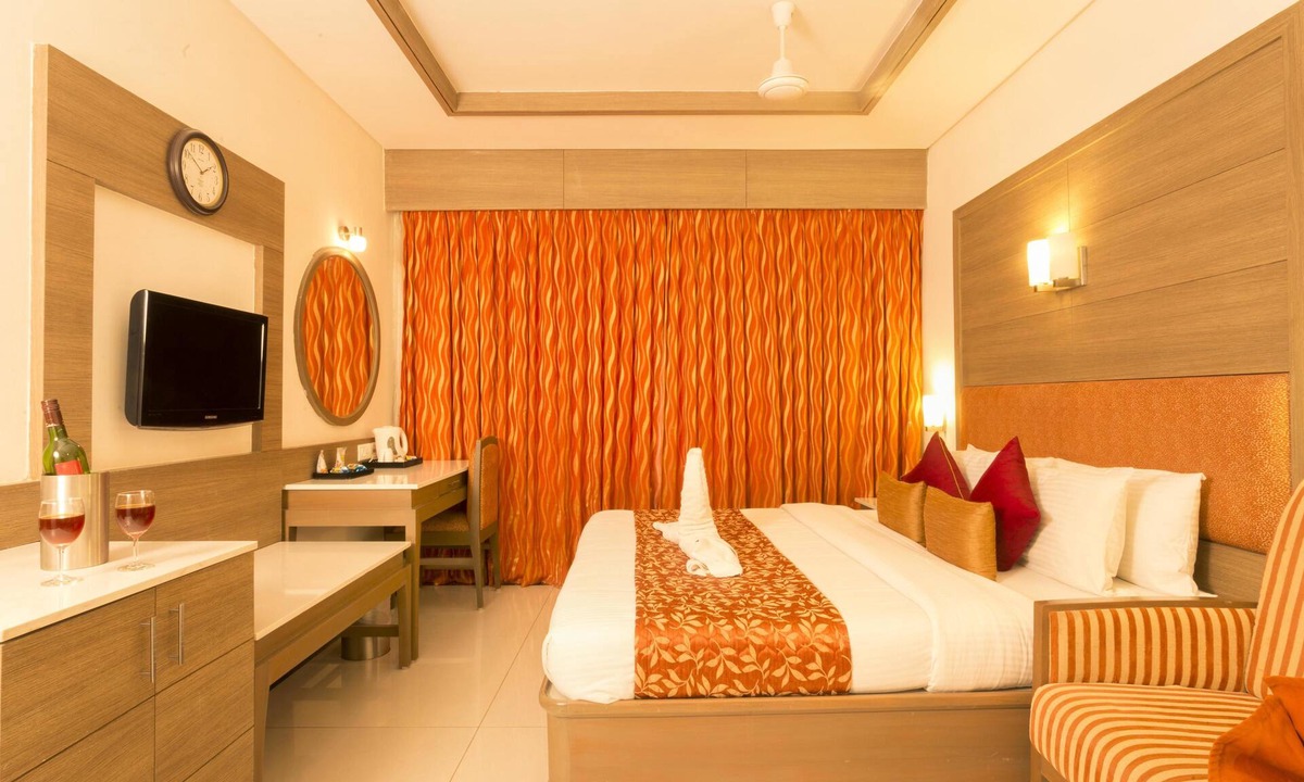 Velankanni Hotel | Clinton Park Inn