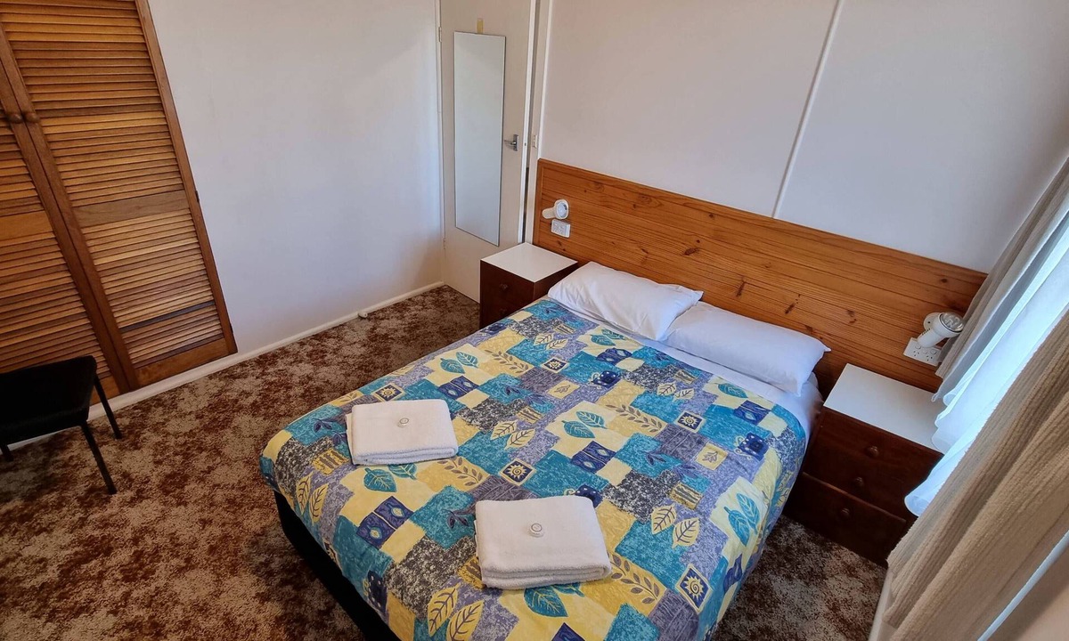 Bermagui Apartment | Close to Beach, Harbour Marina, Country Club, Golf Course, Restaurants, Cafes