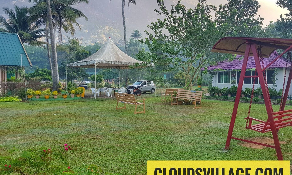 Todupulai House | Clouds village Farm Resort in Manjakunnel Farm House