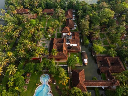 Kumarakom Resort | Coconut Lagoon Kumarakom - A CGH Earth Experience
