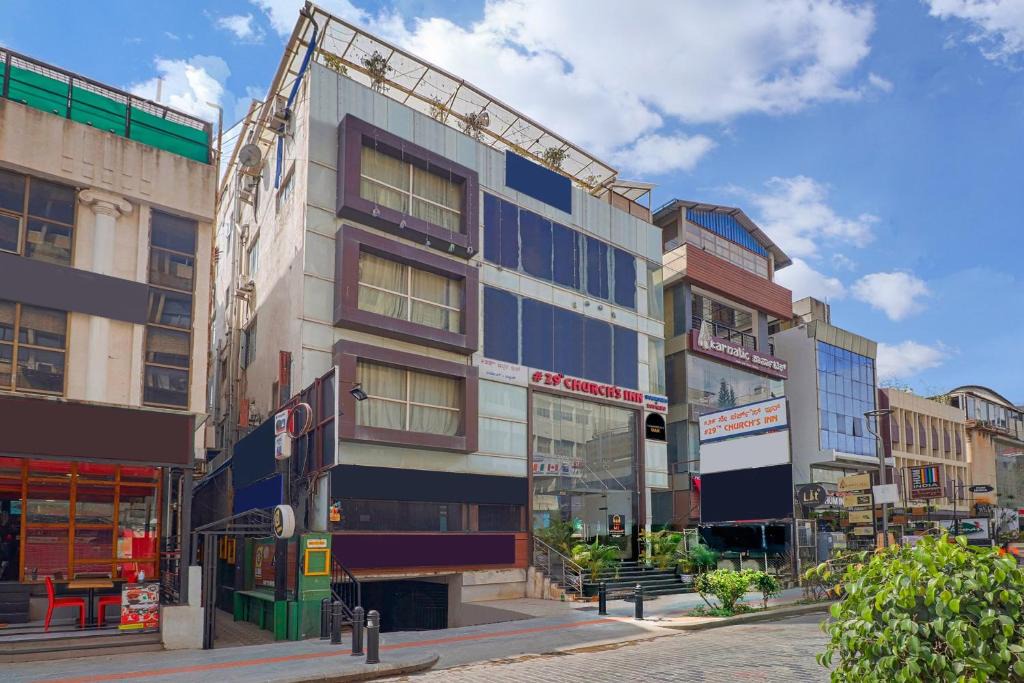 Shanthala Nagar Hotel | Collection O 29 Church's Inn Near Cubbon Park