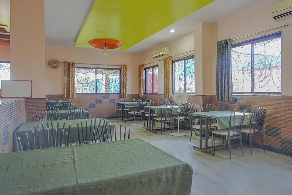 Rajgurunagar Hotel | Collection O 83612 Hotel Abasaheb
