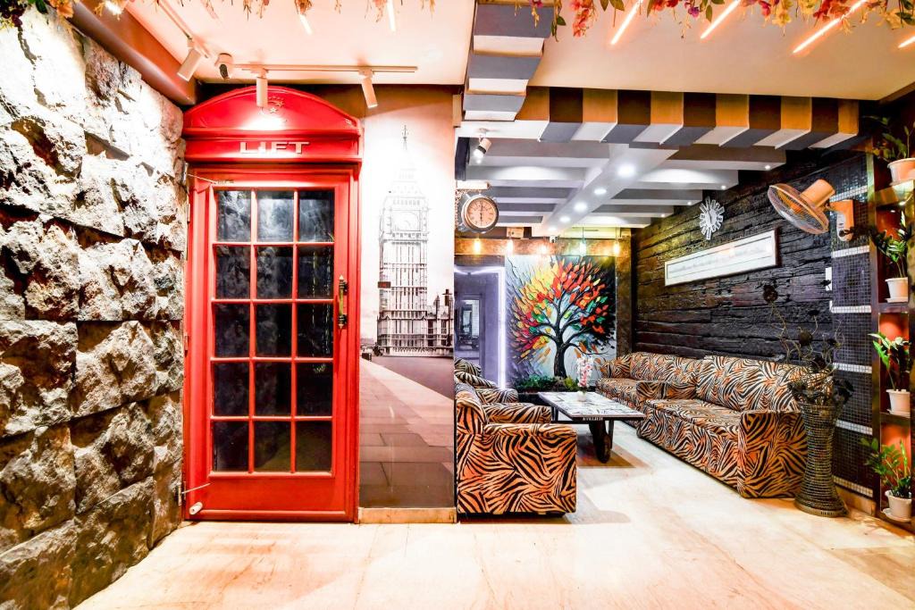 Ballygunge Hotel | Collection O Circus Avenue Road Formerly Hotel Rockstar