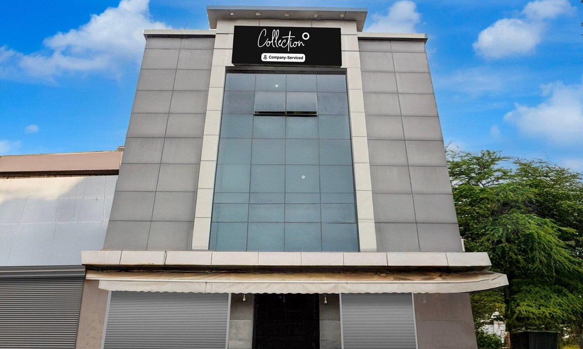 Jabalpur House | Collection O Deendyal Bus Terminal