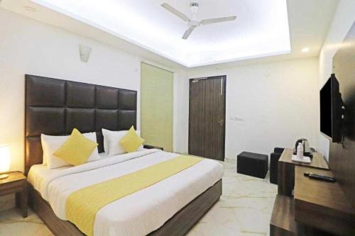 Kittur Hotel | Collection O Dharwad Bailhongal Road Formerly Sharavati Lodge