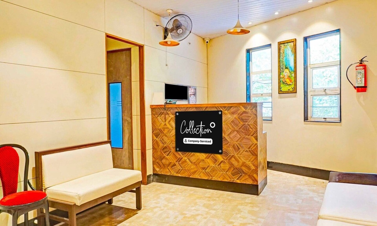 Kharadi House | Collection O Pune Nagar Road Viman Nagar
