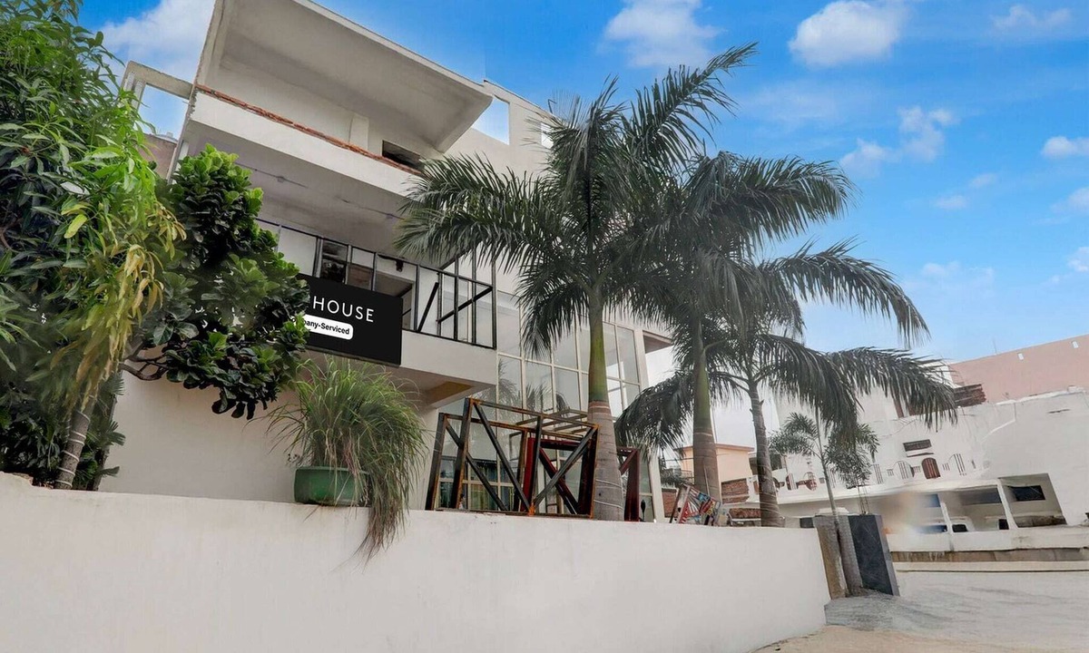 Gorakhpur House | Collection Park Taramandal Krishna Inn