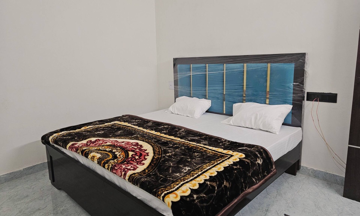 Faizabad Bed & Breakfast | Come Shree Nilyam Located in the heart of Ayodhya!