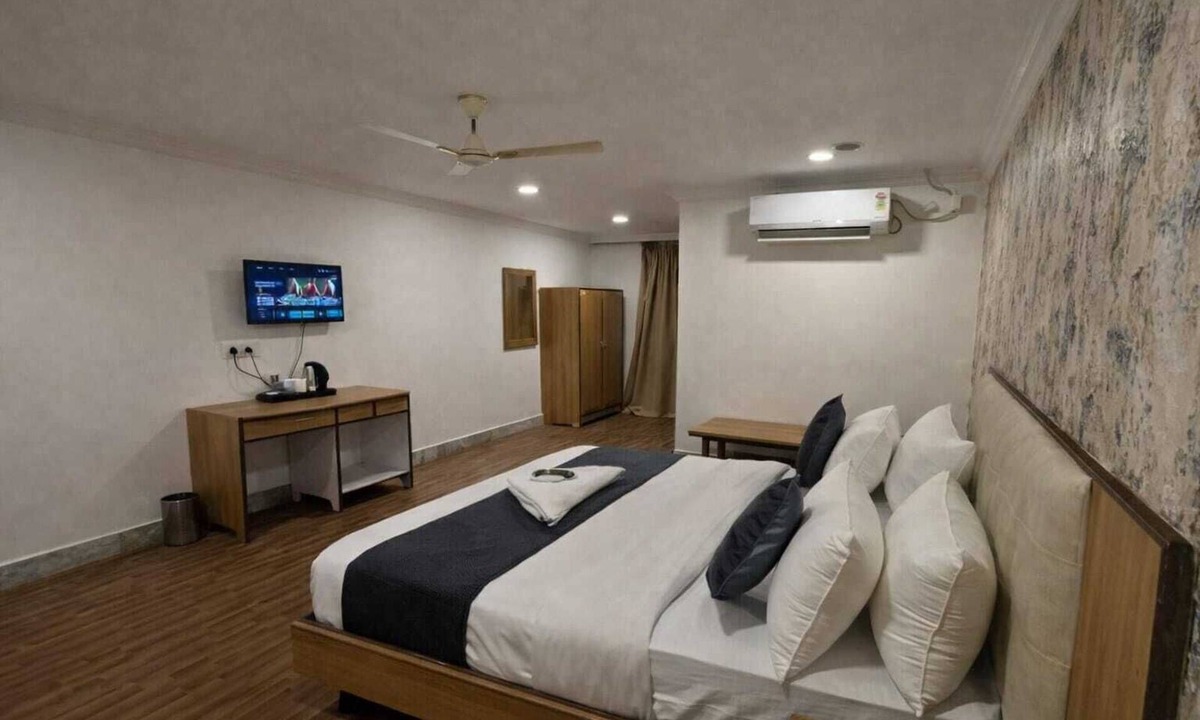 Masab Tank Hotel | Comfortable hotel in pleasant Hyderabad perfect for your stay