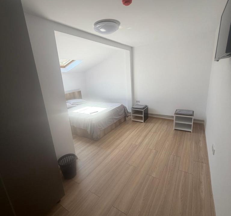 Balteni House | Complex