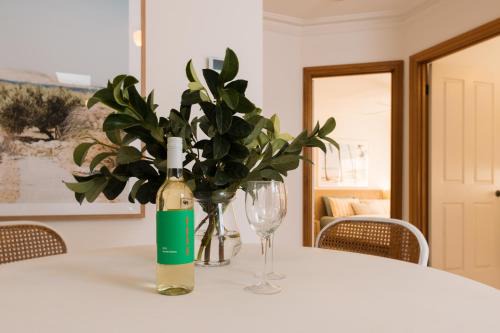 Brighton Apartment | Cool beachside apartment on Jetty Road Brighton