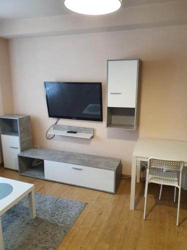 Timisoara Apartment | Coquette Studio Eva