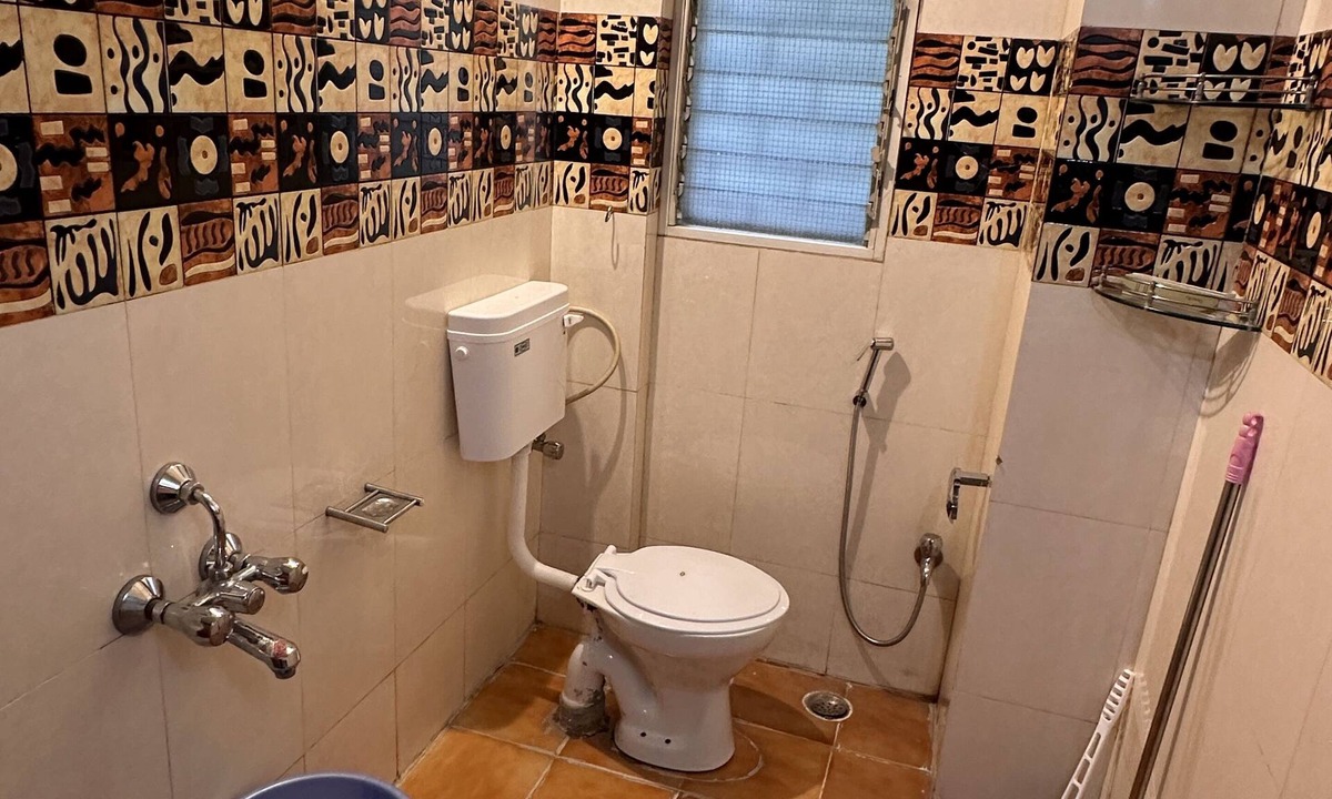 Koregaon Park Apartment | Coral : Private Studio near Osho in Koregaon Park. WiFi Smart Tv Kitchenette