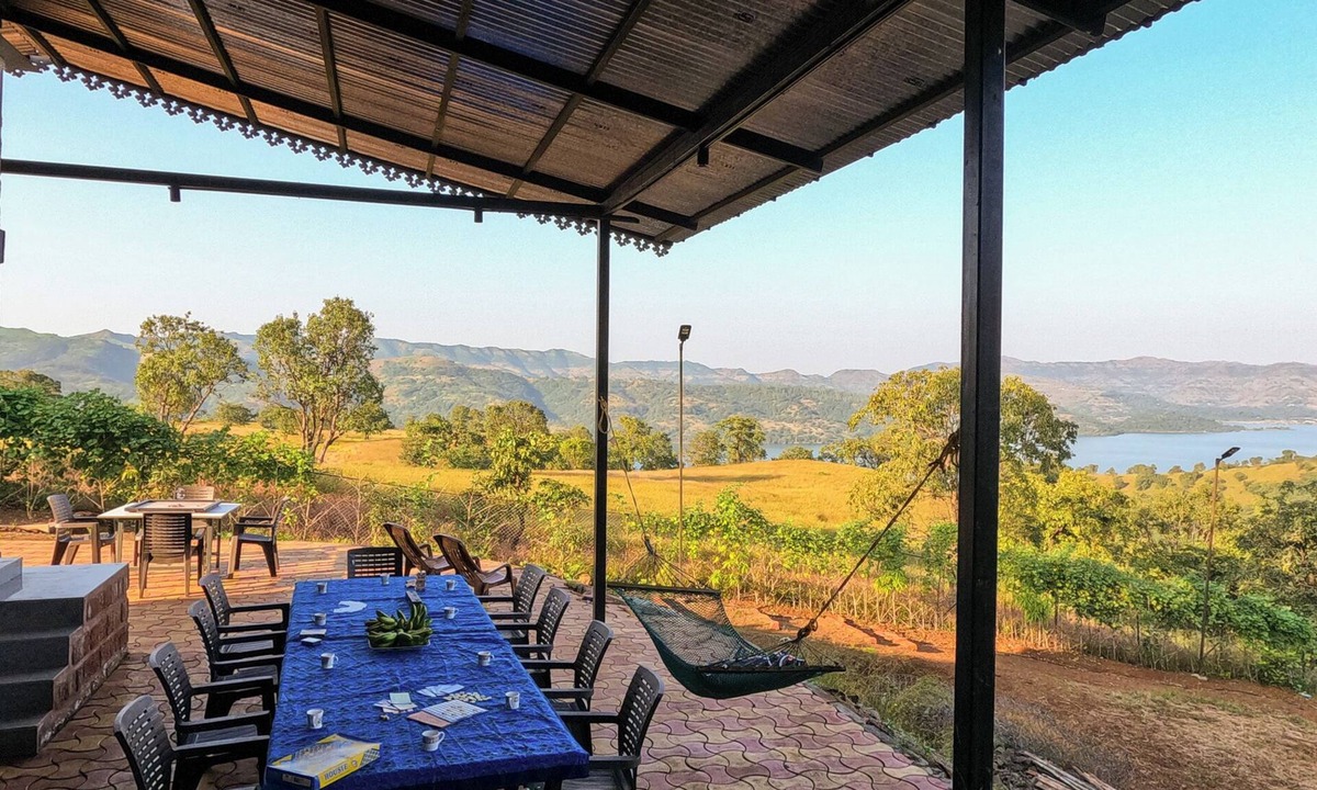 Ambavna Villa | Cosmicstays Birdsong Lakeview Cottage