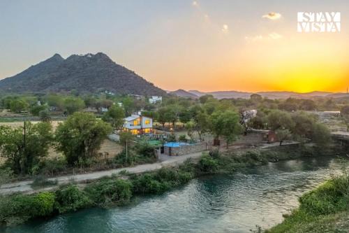 Bedla Villa | Cottage Rivera -3BHK Riverside Villa with Pvt Pool, Garden & Scenic View