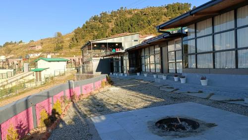 Tehri Range House | Cottages by AMALA