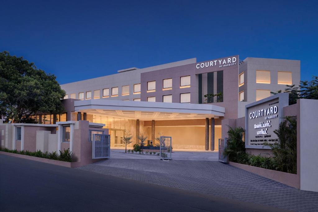 Tiruchirappalli Hotel | Courtyard by Marriott Tiruchirappalli