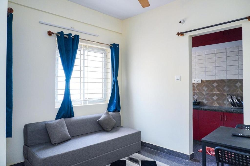 Agara Apartment | Cozy 1bhk 2km From Hosa Road Metro with lift 204