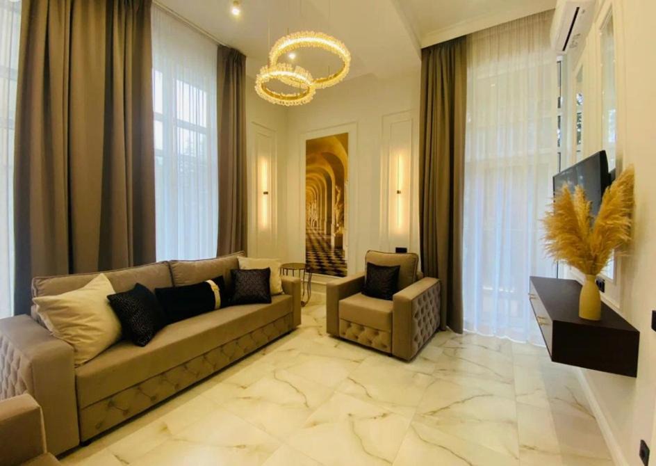 Bhowanipore Bed & Breakfast | Cozy Apartment for Friend and Family