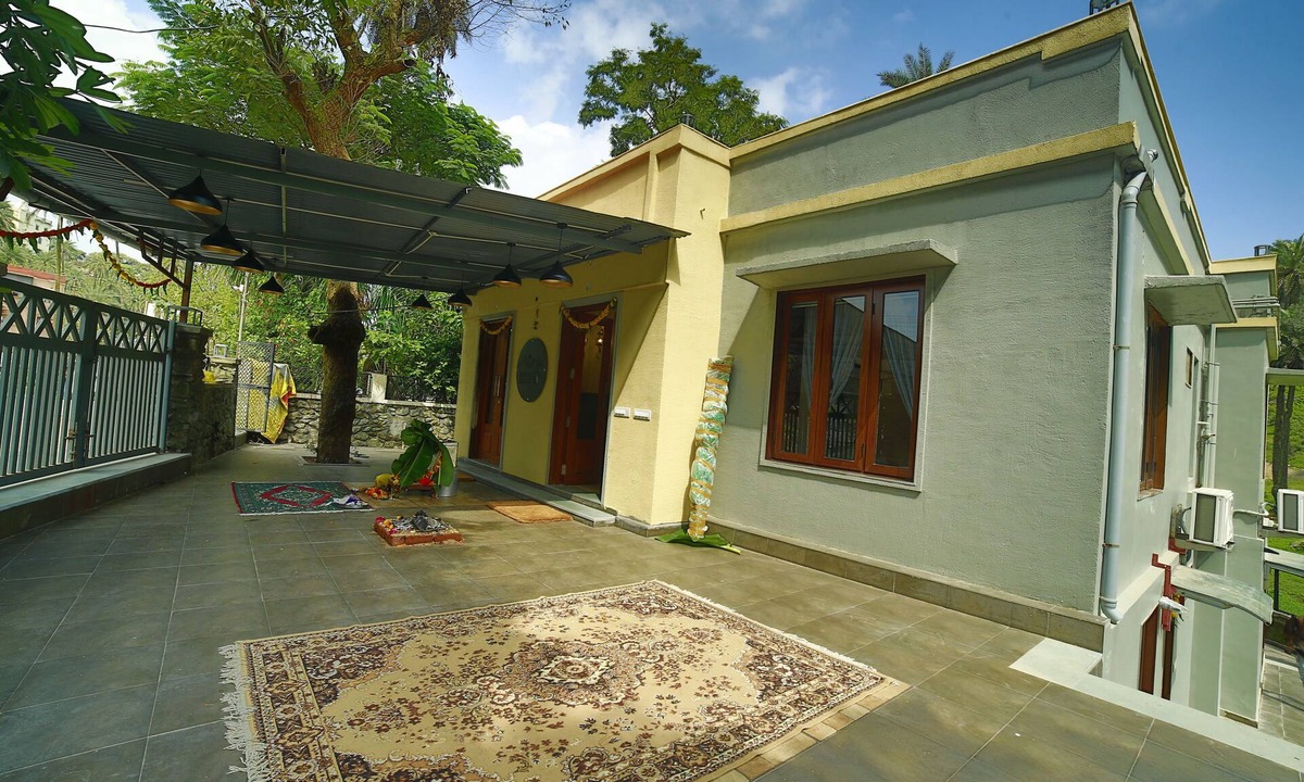 Mount Abu House | Cozy Bungalow amidst the green jungles