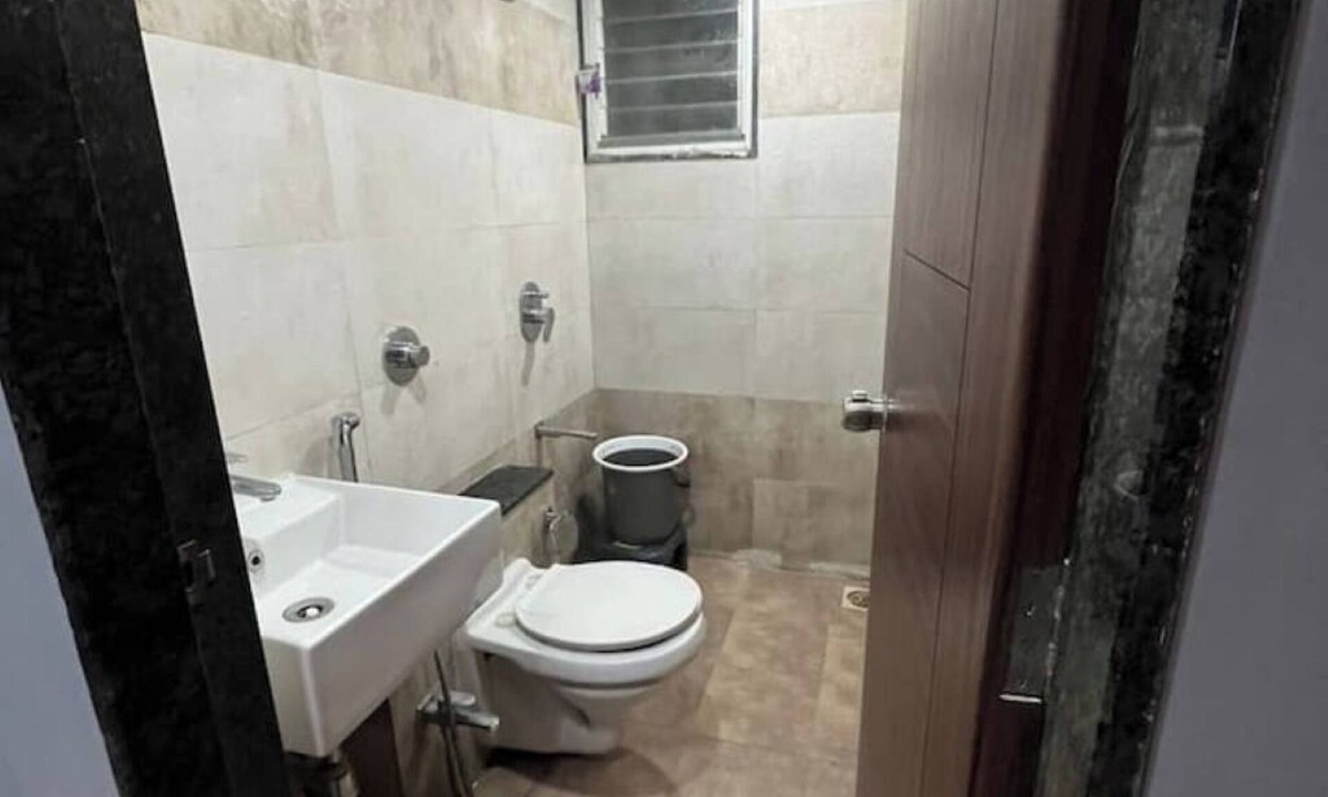Koregaon Park Apartment | Cozy Riverview 1Bhk House in koregaon park