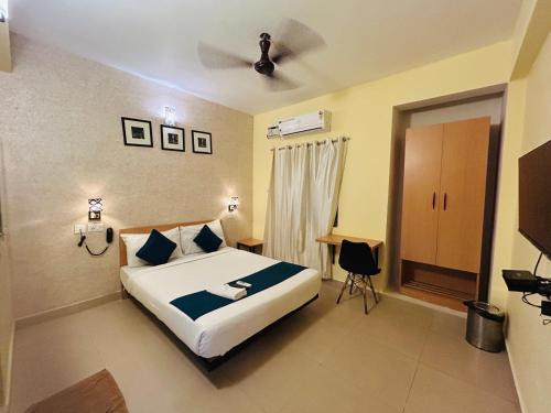 Thoraipakkam Hotel | Crayons Hotel