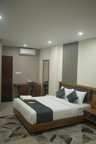 Kozhikode Hotel | Cruz Inn calicut