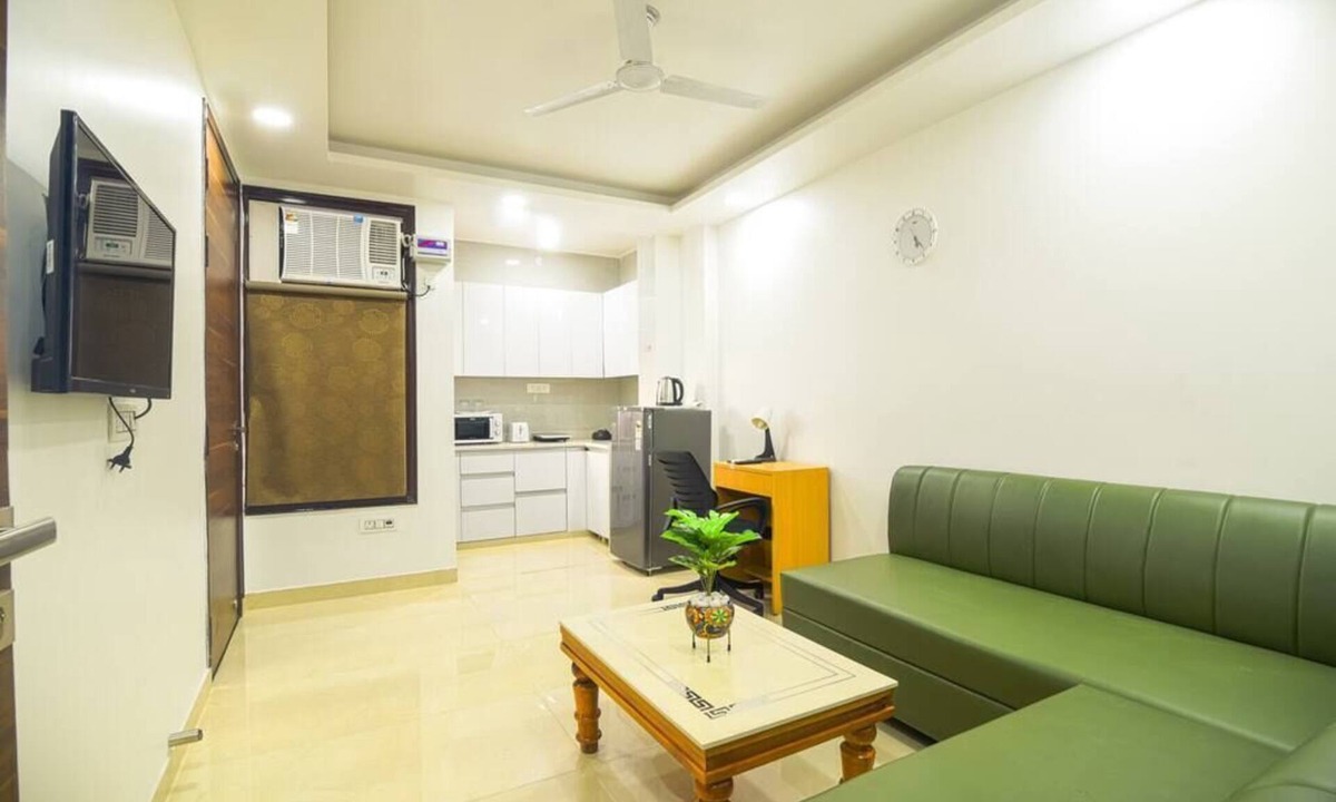Gurugram Apartment | Cyber Hub retreat near Global foyer