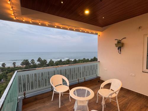 Rushikonda Apartment | Da Look Sea Beachfront -3 Bedroom Beaview Rushikonda
