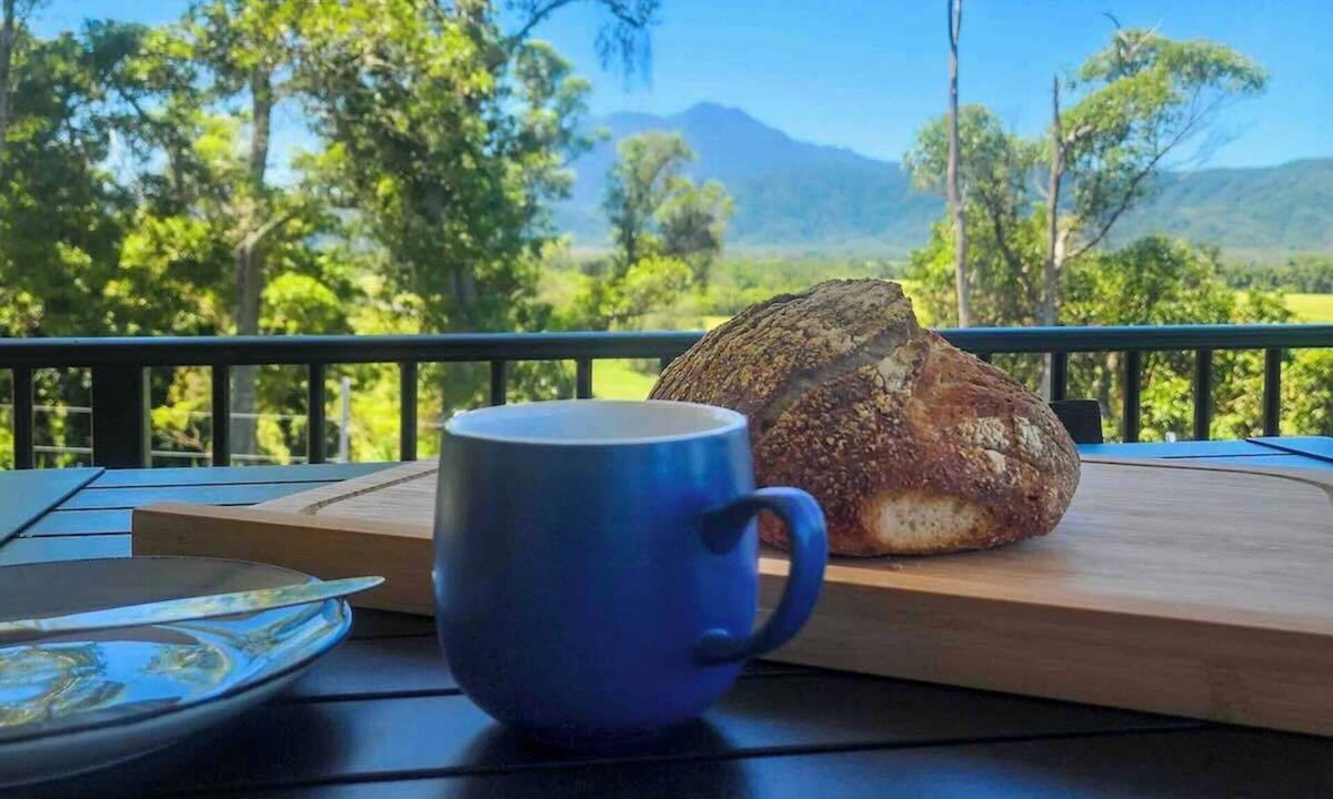 Lower Daintree House | Daintree Getaway is a secluded holiday home nestled in a private oasis