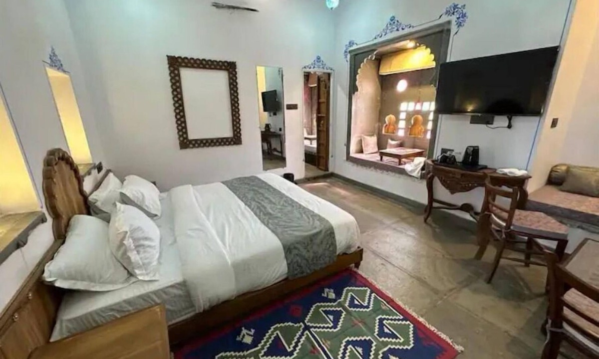 Udaipur City Centre House | Dakhsina haveli heritage Deluxe room