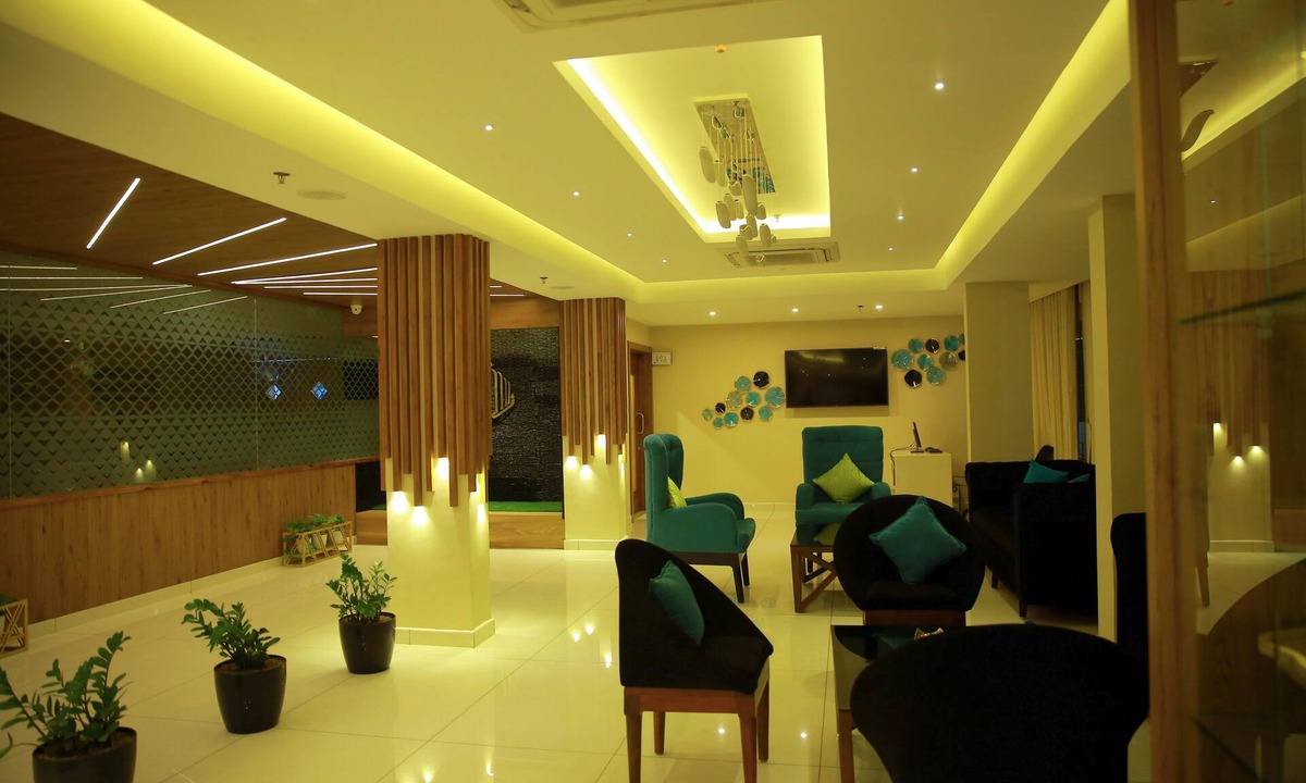 Ernakulam South Hotel | DCHANDELIER
