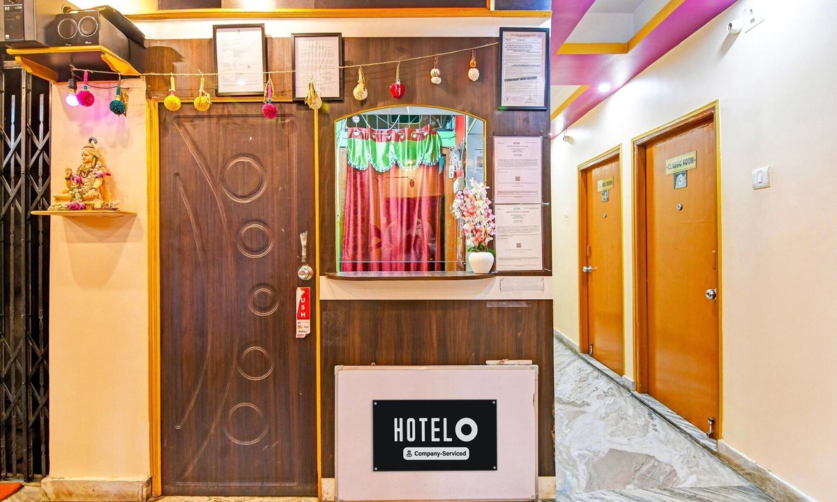 Rishra House | Deluxe Green Guest House