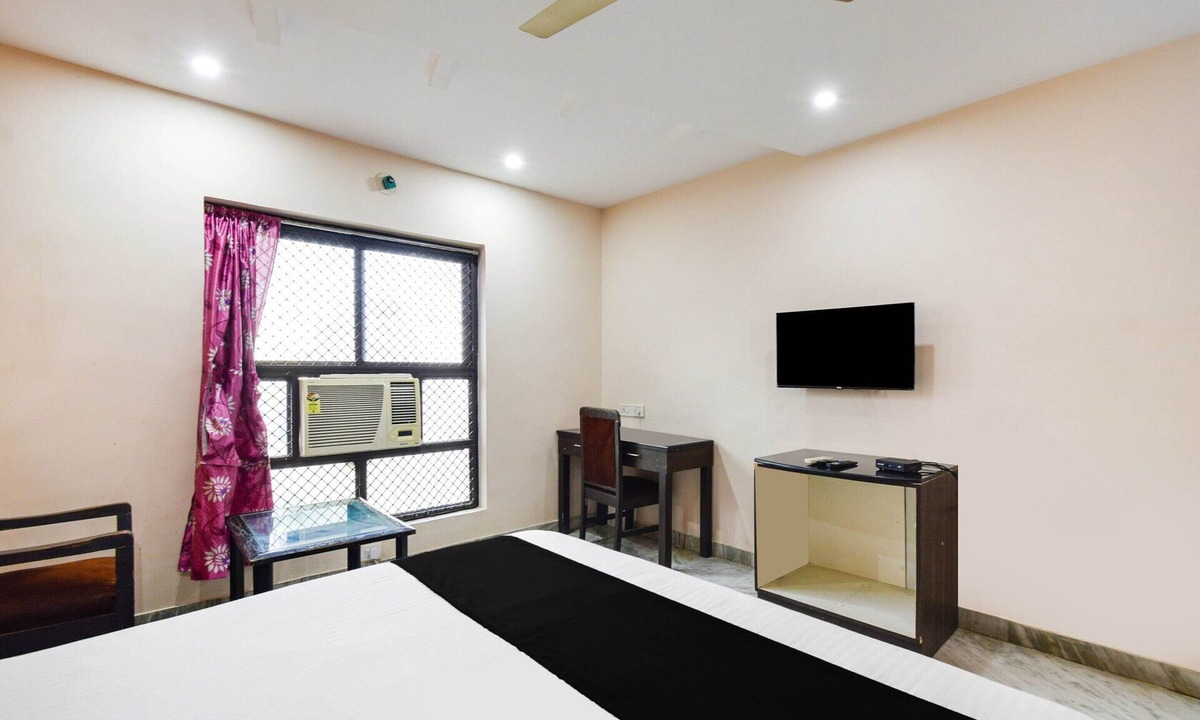 Secunderabad House | Deluxe Secunderabad Near Railway Station