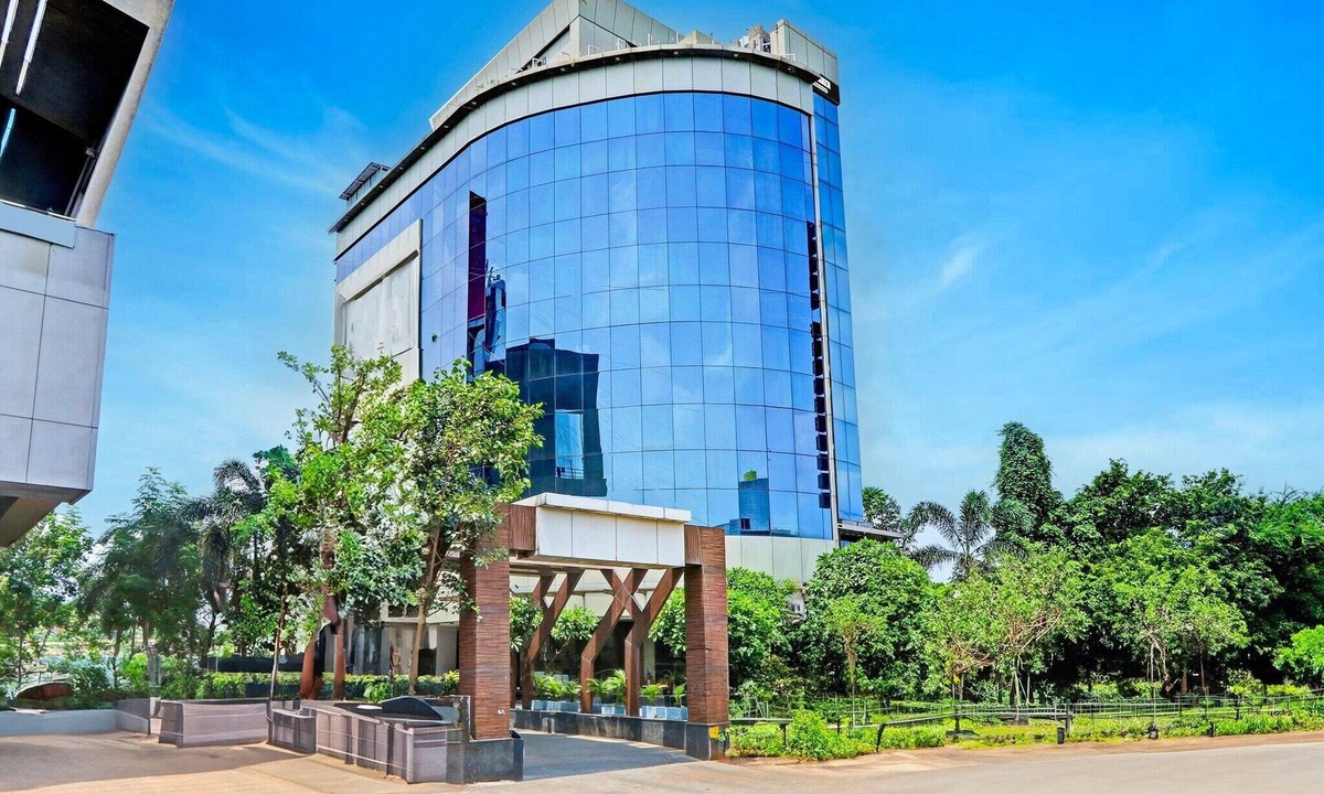 Nagpur House | Deluxe with Twin BedHotel Zero Mile Sitabuldi