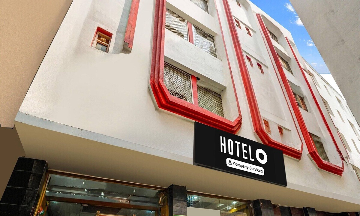 Paharganj House | Deluxe with Twin BedPaharganj Near Railway