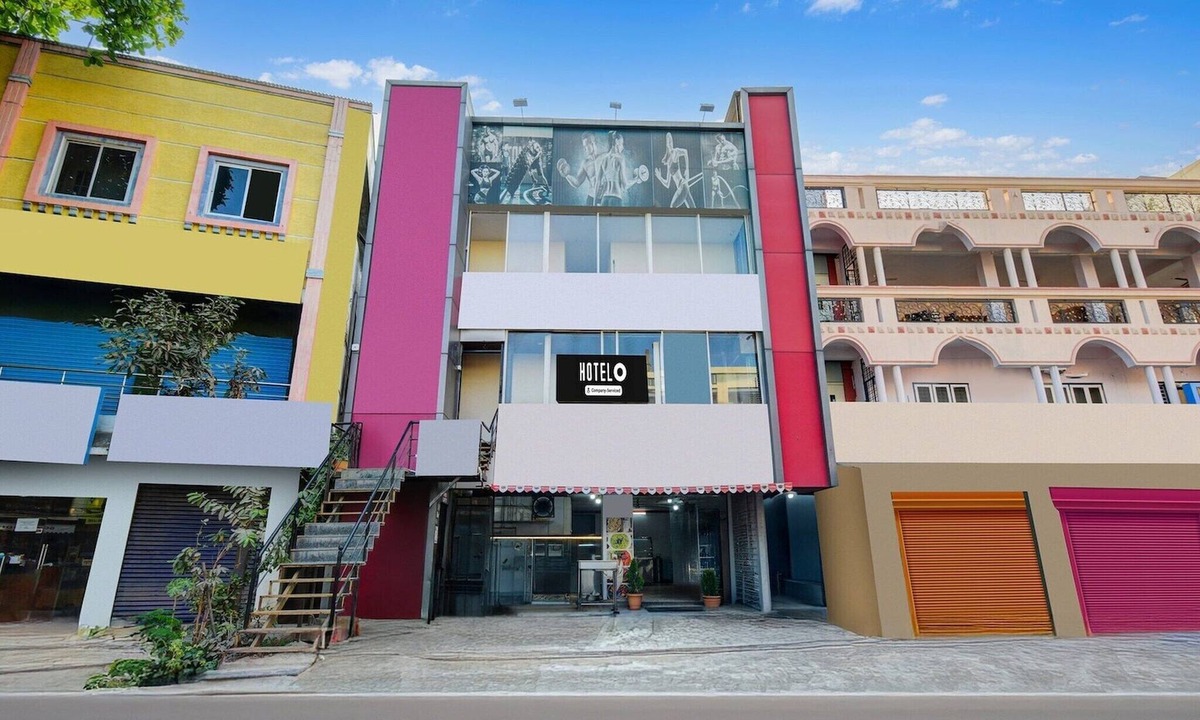 Hyderabad House | DeluxeAAYUSH STAY INN