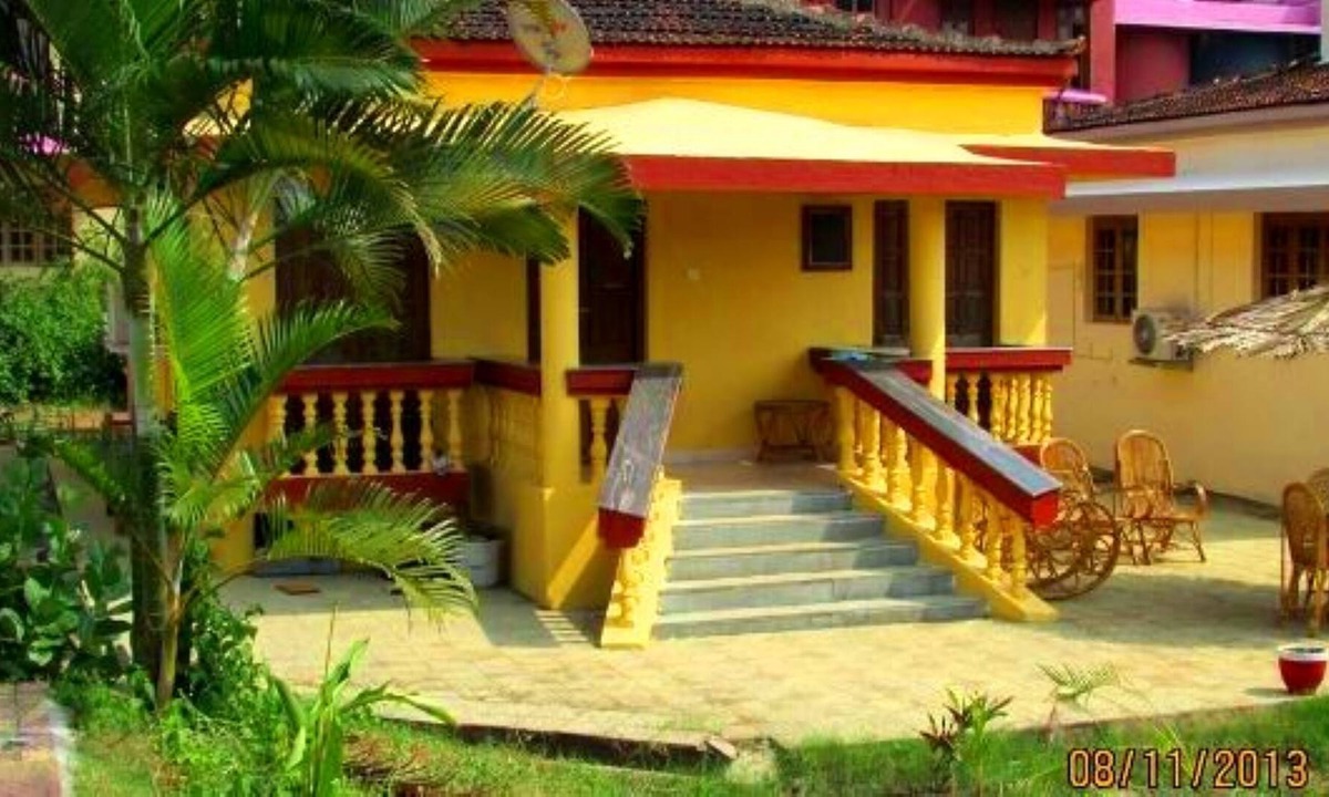 Fatrade House | Detached, Poolside Bungalow, Only 300 M From The Beach