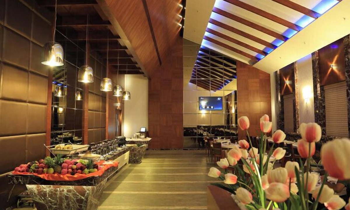 Perambalur Hotel | dhanalakshmi srinivasan hotels pvt ltd