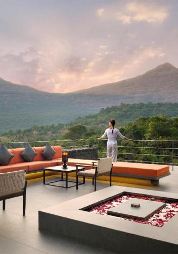 Shilimb Resort | Dharana at Shillim - Luxury Wellbeing Retreat