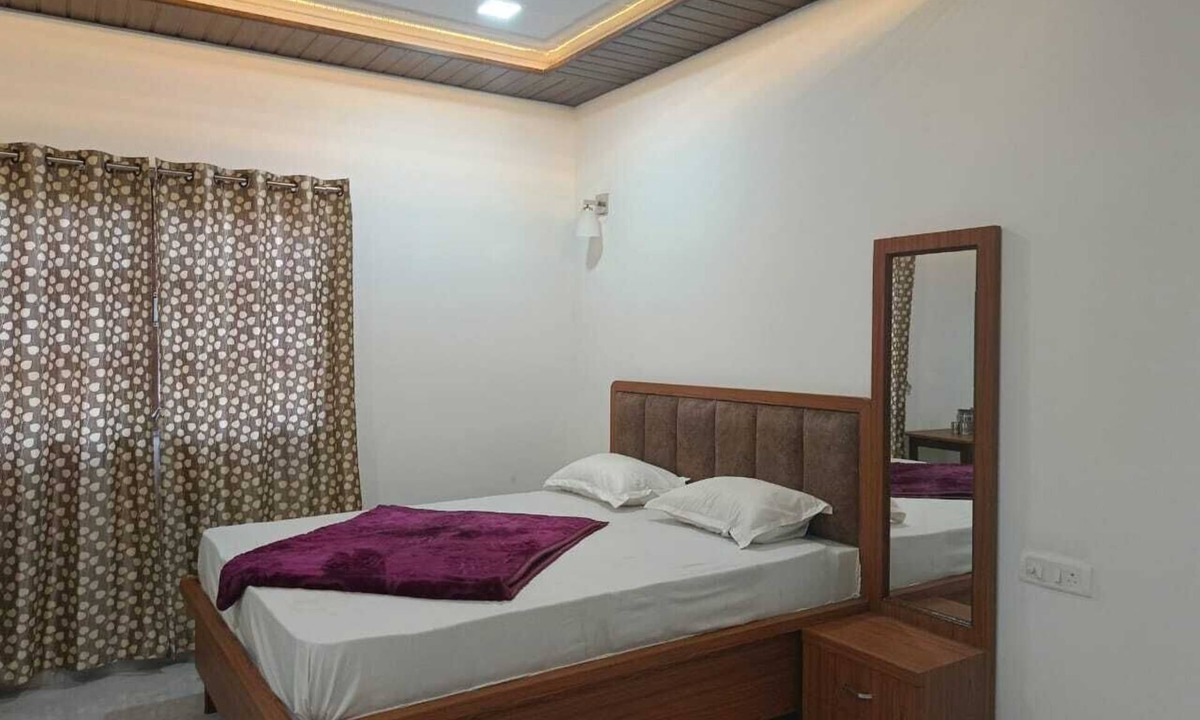 Mahabaleshwar House | "Discover Serenity: Madhuban Villa - Your Perfect Escape in Mahabaleshwar