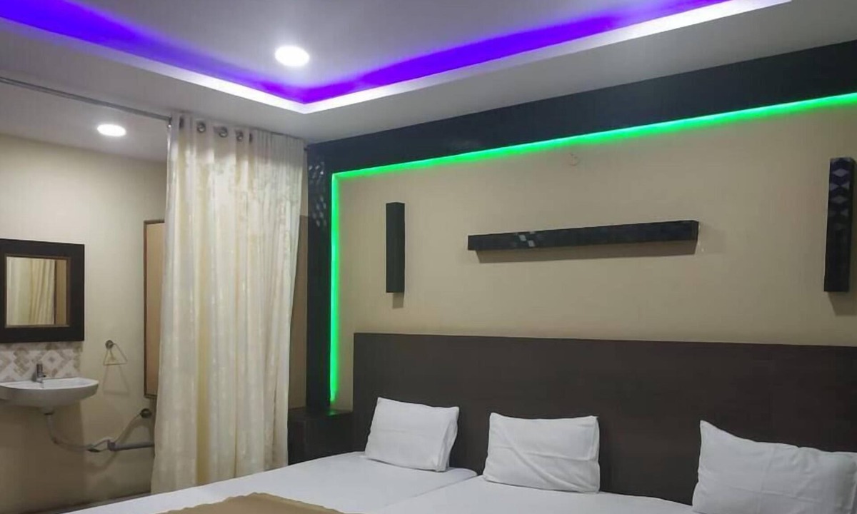 Hyderabad Hotel | DIVYA LODGE HOTELS ROOMS NSR HOTELS SERVICES COMPANY NSR TOURSIM TOURS TRAVELLIN