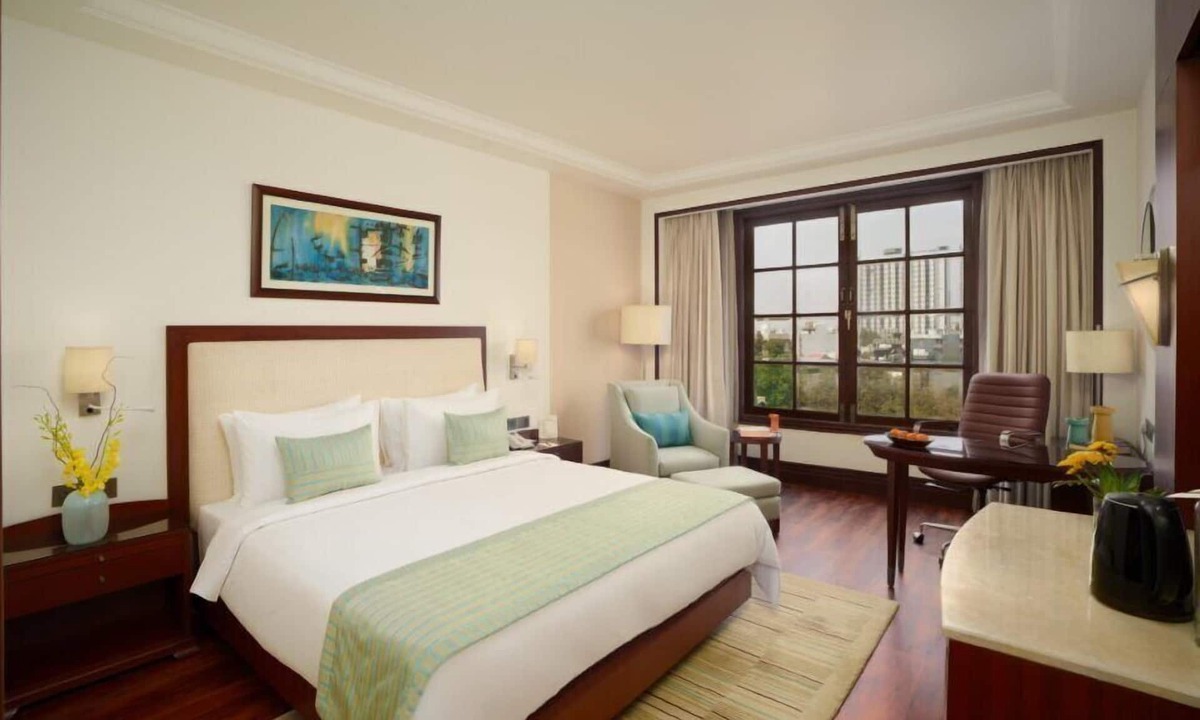 DLF Phase 3 Hotel | DLF Club 3